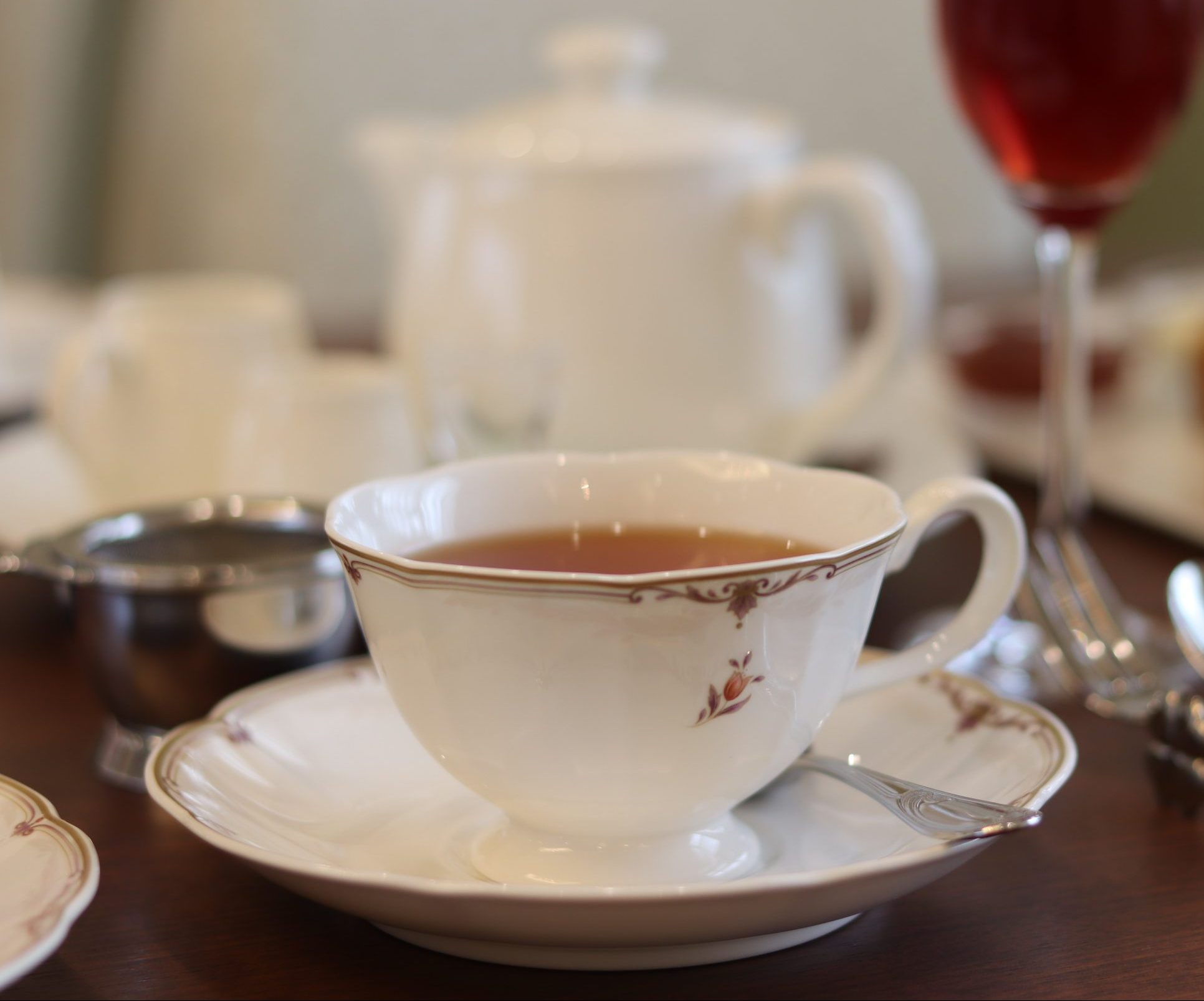 ポットサービスでの紅茶の提供方法について | ポルタフォルトゥーナ♪